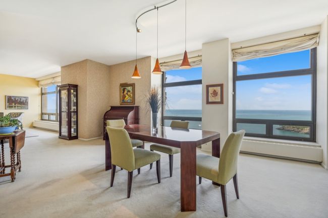 1305 - 680 N Lake Shore Dr, Condo with 3 bedrooms, 3 bathrooms and 1 parking in CHICAGO IL | Image 11