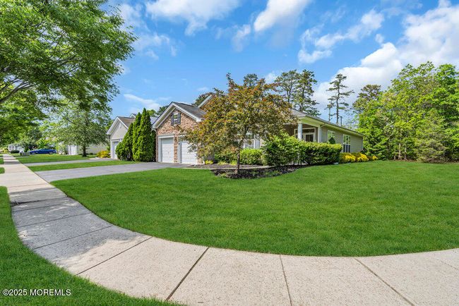 317 Southmoor Dr, Home with 2 bedrooms, 2 bathrooms and null parking in GALLOWAY NJ | Image 4