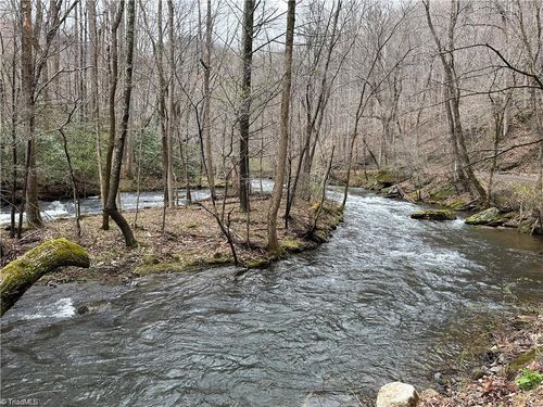 3199 Kibler Valley Rd, Ararat, VA, 24053-3036 | Card Image