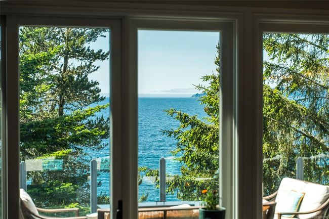 1050 Roxview Crt, House other with 4 bedrooms, 6 bathrooms and 3 parking in Sooke BC | Image 23
