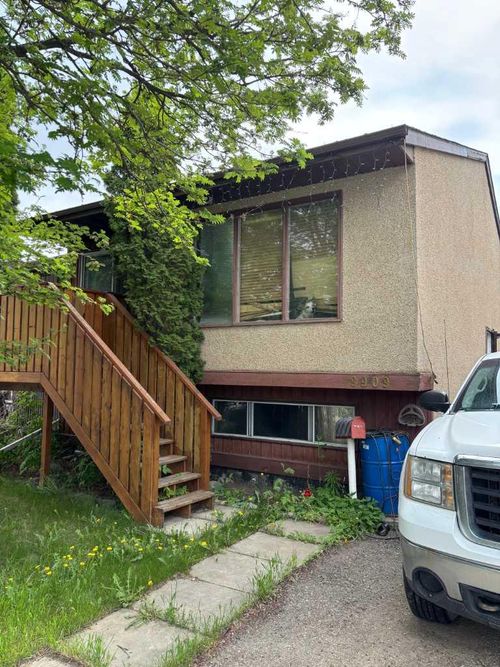 9909 71a Avenue, Grande Prairie, AB, T8V5T8 | Card Image