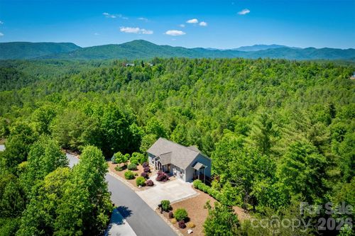 5564 Tableview Ln, Lenoir, NC, 28645-6986 | Card Image