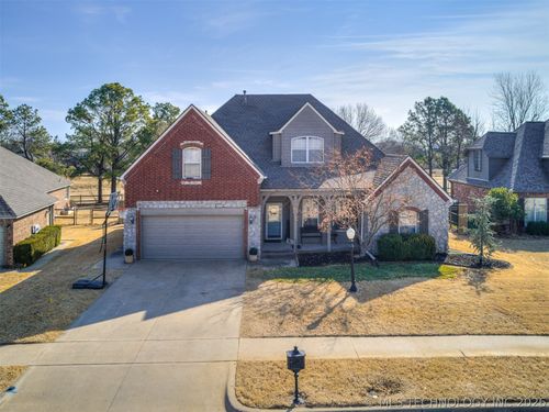 9109 N 102nd East Ave, Owasso, OK, 74055-6828 | Card Image