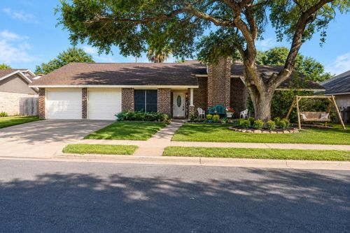 110 Santa Fe, Victoria, TX, 77904-3754 | Card Image