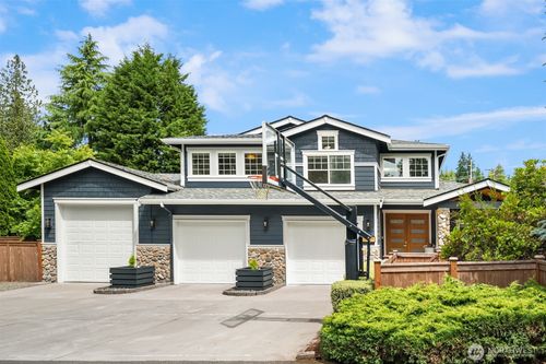 11457 108th Ave Ne, Kirkland, WA, 98033-4408 | Card Image