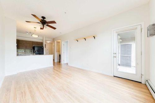 111-207 Sunset Drive, Cochrane, AB, T4C0H7 | Card Image