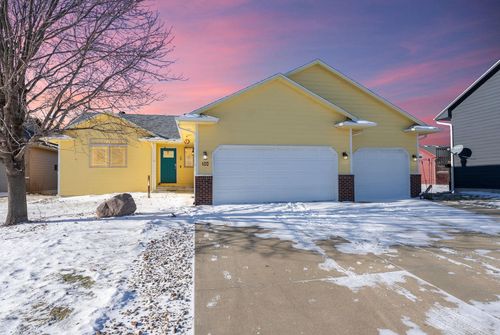 405 Macey Ave Avenue, Harrisburg, SD, 57032 | Card Image