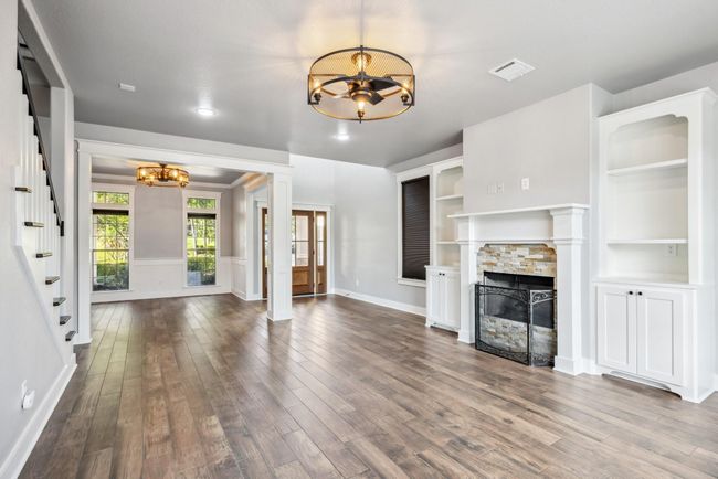 The built-ins are great for show casing your family, or life events | Image 13