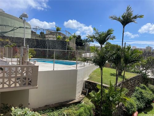apt-102-1619 Kamamalu Ave, Honolulu, HI, 96813-1767 | Card Image