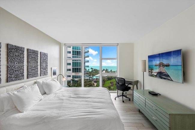 634 - 10275 Collins Ave, Condo with 2 bedrooms, 2 bathrooms and null parking in Bal Harbour FL | Image 19