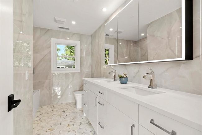 14 White Plains Rd, House other with 4 bedrooms, 4 bathrooms and 3 parking in Bronxville NY | Image 21