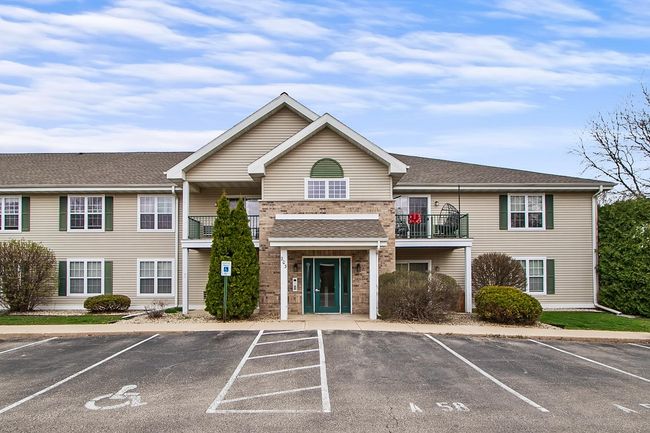 UNIT-306 - 203 Kearney Way, Condo with 2 bedrooms, 1 bathrooms and null parking in Waunakee WI | Image 4
