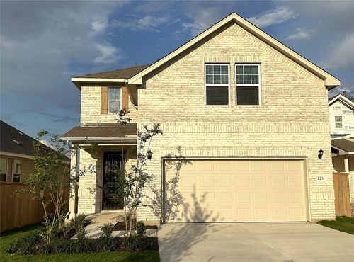 125 Holzinger Bnd, Bastrop, TX, 78602-2333 | Card Image