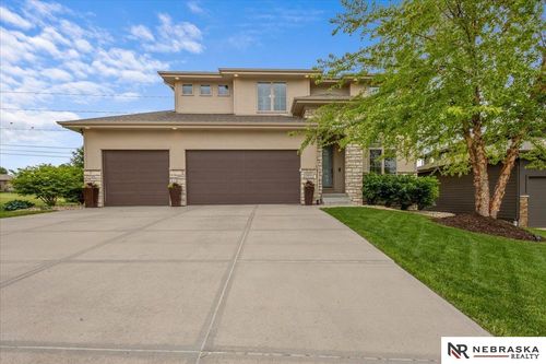 19655 Farnam Street, Omaha, NE, 68022 | Card Image