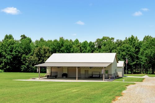 2097 Shellsford Rd, McMinnville, TN, 37110-5487 | Card Image