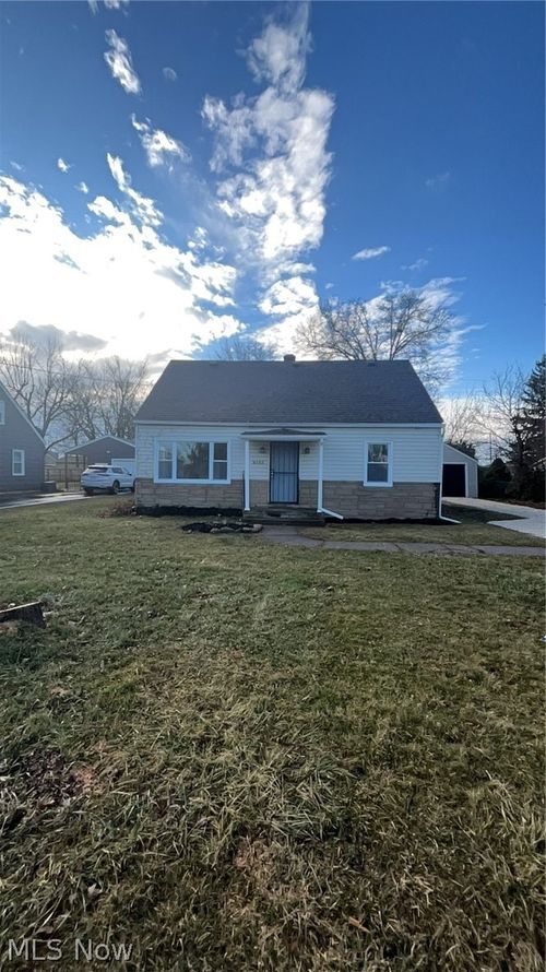 3523 Reinwald Rd, Lorain, OH, 44053-2238 | Card Image