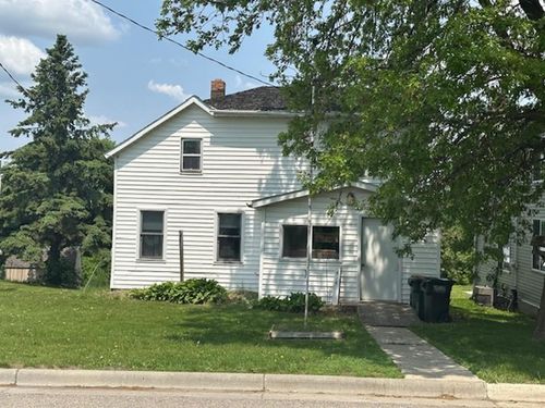 414 1st Ave W, Evansville, MN, 56326-2609 | Card Image