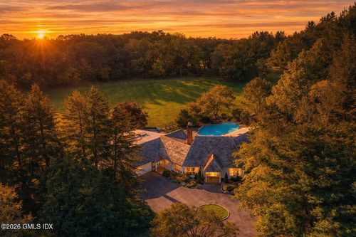 6 Reynwood Mnr, Greenwich, CT, 06831-3145 | Card Image