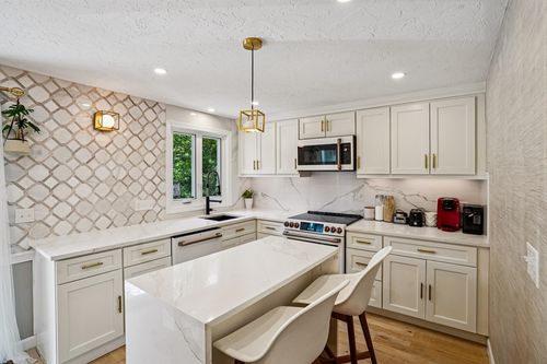 apt-20-453 Turnpike St, South Easton, MA, 02375-1791 | Card Image