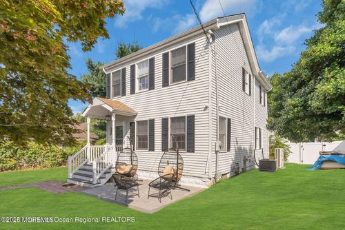 373 W Park Ave, Oakhurst, NJ, 07755-1244 | Card Image