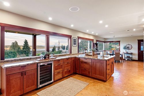 6916 Soundview Drive, Gig Harbor, WA, 98335 | Card Image