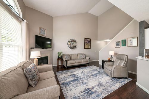 5091 Vinings Blvd, Dublin, OH, 43016-7140 | Card Image
