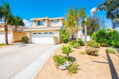 2560 Kingston Dr, Corona, CA, 92881 | Card Image