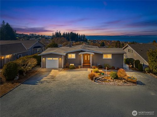 704 Flintstone Dr, Camano Island, WA, 98282-6655 | Card Image