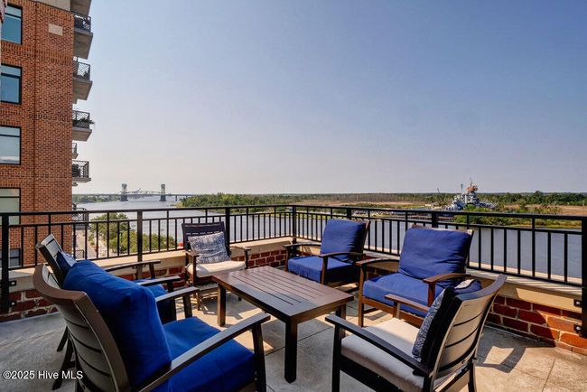 1354 - 240 N Water St, Condo with 2 bedrooms, 3 bathrooms and 2 parking in Wilmington NC | Image 39
