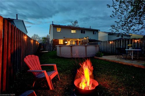 105 Maple Ave, Stratford, ON, N5A7G8 | Card Image