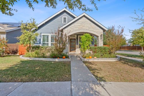 5720 Baythorne Dr, Austin, TX, 78747-3745 | Card Image