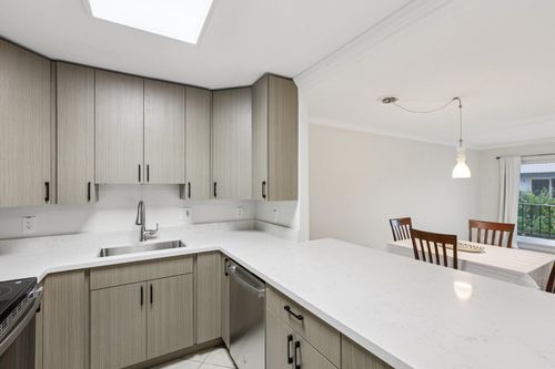 313-a-3000 Ne 5th Ter, Wilton Manors, FL, 33334-2002 | Card Image