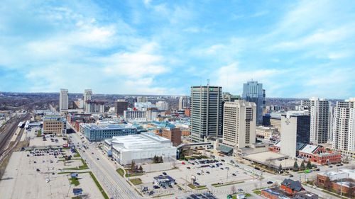 {{alt}} | Card Image