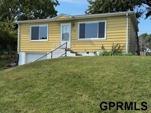 7204 S 21st St, Bellevue, NE, 68147 | Card Image