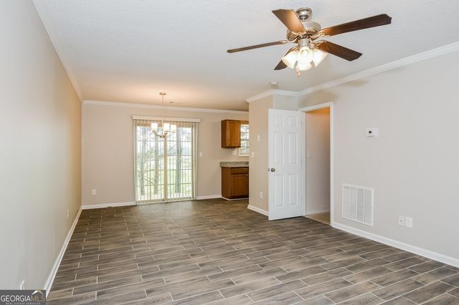 68 Gilliams Xing Sw, House other with 2 bedrooms, 3 bathrooms and null parking in Cartersville GA | Image 5