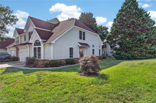 121 Burnt Run, Yorktown, VA, 23692-4780 | Card Image