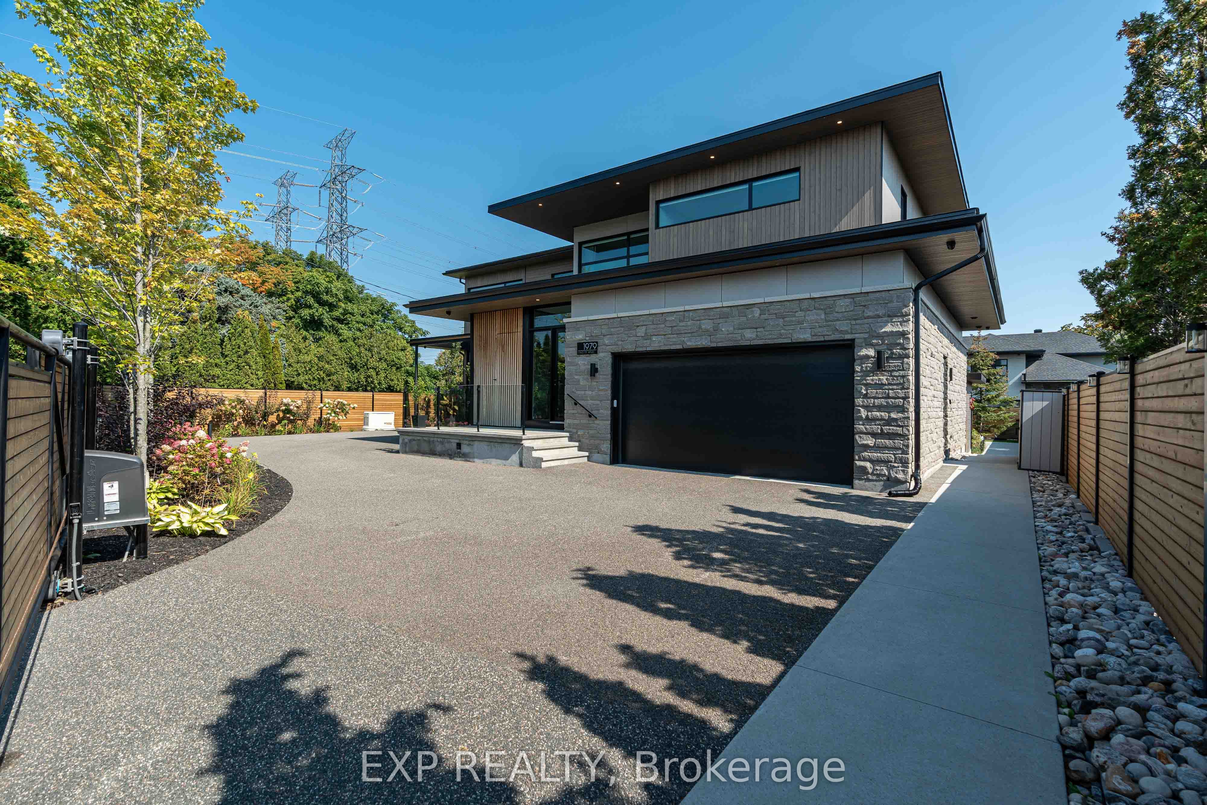 Residential in Cityview - Parkwoods Hills - Rideau Shore