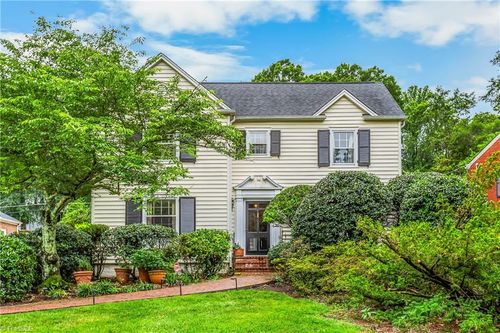 1011 Ferndale Blvd, High Point, NC, 27262-4607 | Card Image