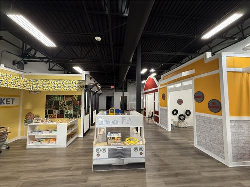 107-225 Shops Blvd, Weatherford, TX, 76087-2059 | Card Image