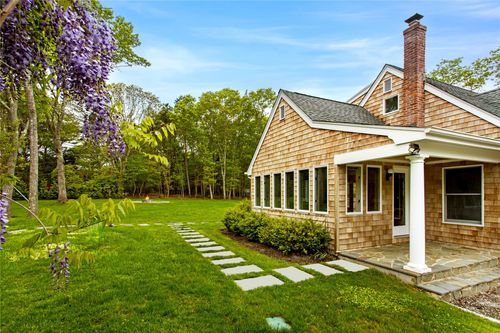 3 Arbutus Rd, Quogue, NY, 11959-4213 | Card Image