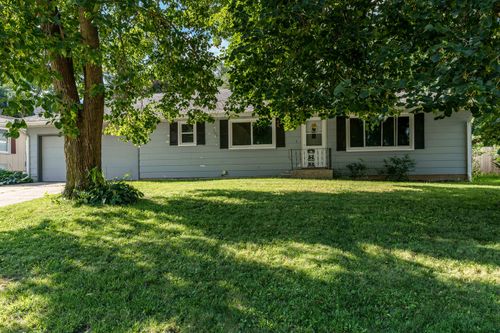 311 E 10th St, Pecatonica, IL, 61063-9538 | Card Image