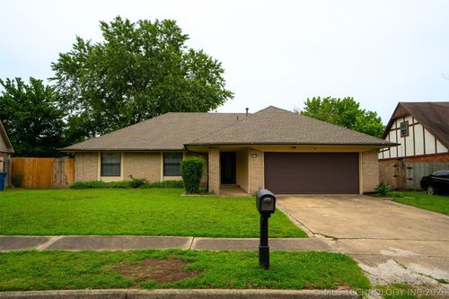 12122 E 37th Pl, Tulsa, OK, 74146-3104 | Card Image