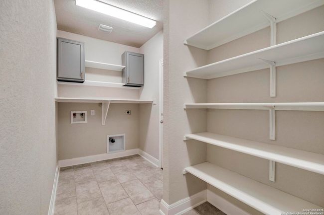 27314 Falls Cv, House other with 5 bedrooms, 4 bathrooms and null parking in Boerne TX | Image 14
