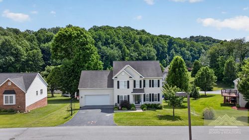 377 Brandon Dr, Bluefield, VA, 24605-9338 | Card Image
