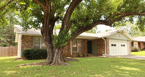 786 N Zenith Ave, Tulsa, OK, 74127-5232 | Card Image