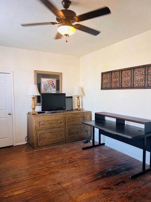 103 W Gordon St, Dalton, GA, 30720-4248 | Card Image
