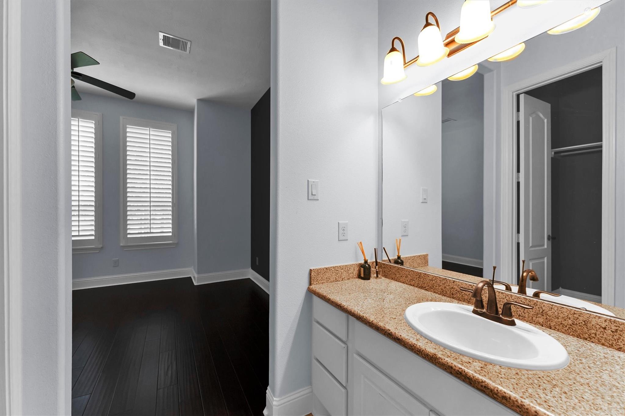 Residential in Pinehurst 4