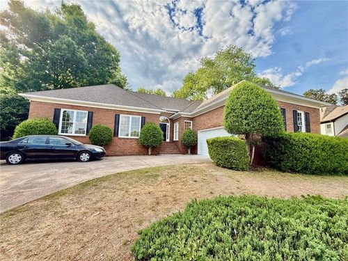 3607 Hampstead Ln Ne, Roswell, GA, 30075-5264 | Card Image