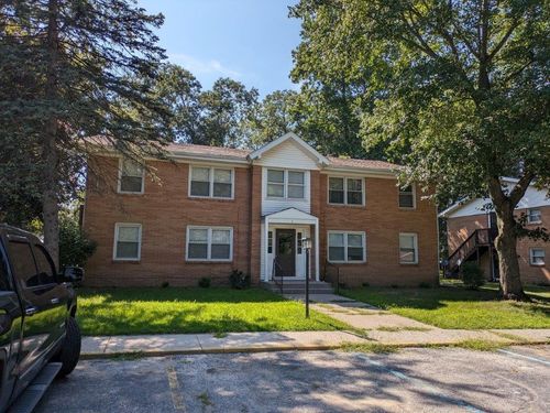 apt-c3-812 W Daumer Rd, Kouts, IN, 46347-9784 | Card Image