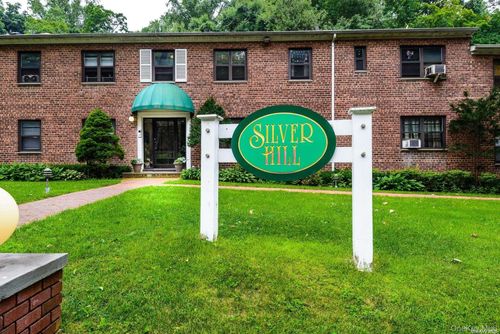 b-331 Main St, Roslyn, NY, 11576-2186 | Card Image